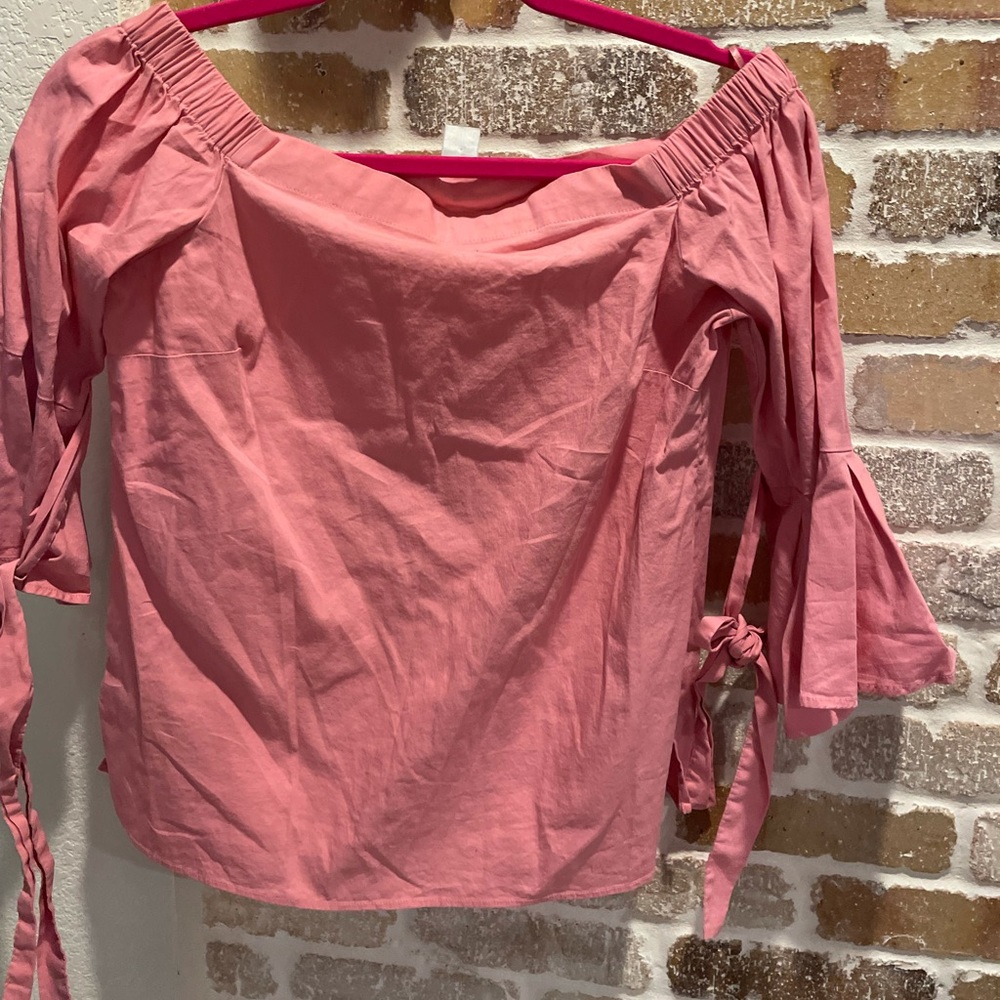 Pink bow shirt
